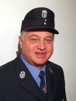 Schorsch_250x333.jpg